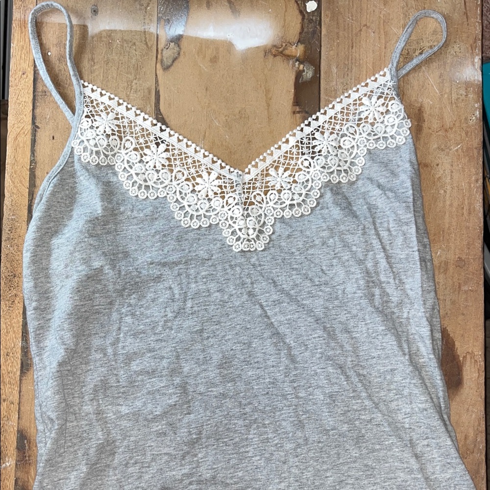 NWOT Loft crochet  v-neck Camisole